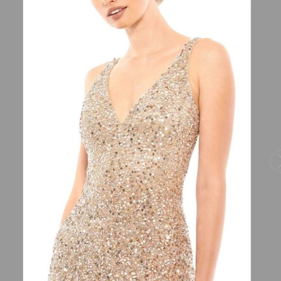 Mac Duggal sequined high slit evening gown shimmering gold size 8 NWT - Picture 7 of 11